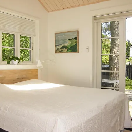 Holiday home Lovely In With Wifi *