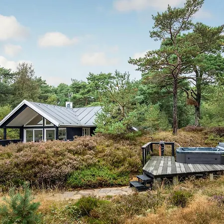 Holiday home Lovely In With Wifi *